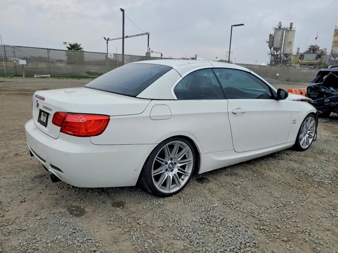 2011 BMW 335 Is - Фото 3