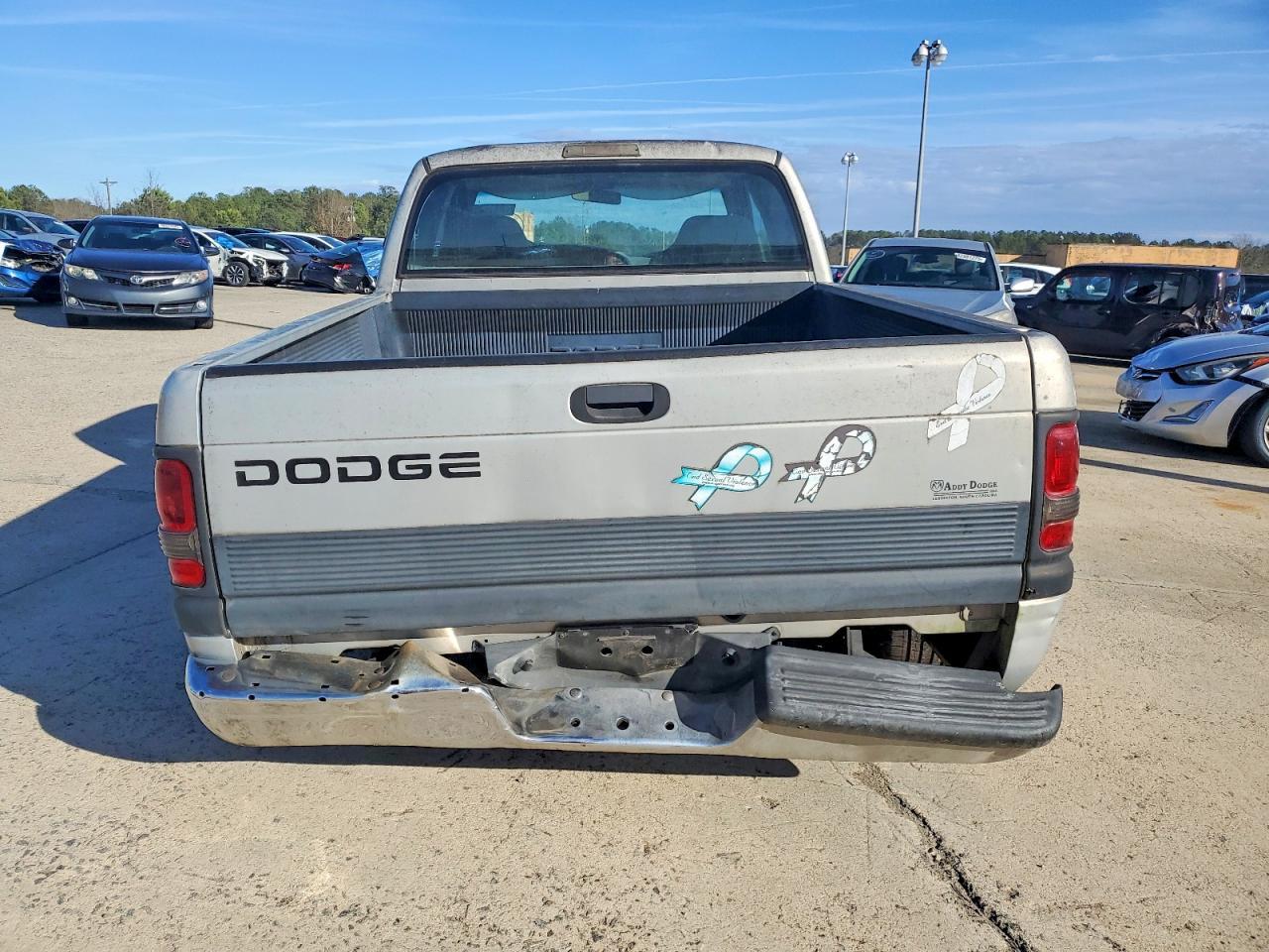 2001 Dodge Ram 1500 - Фото 6