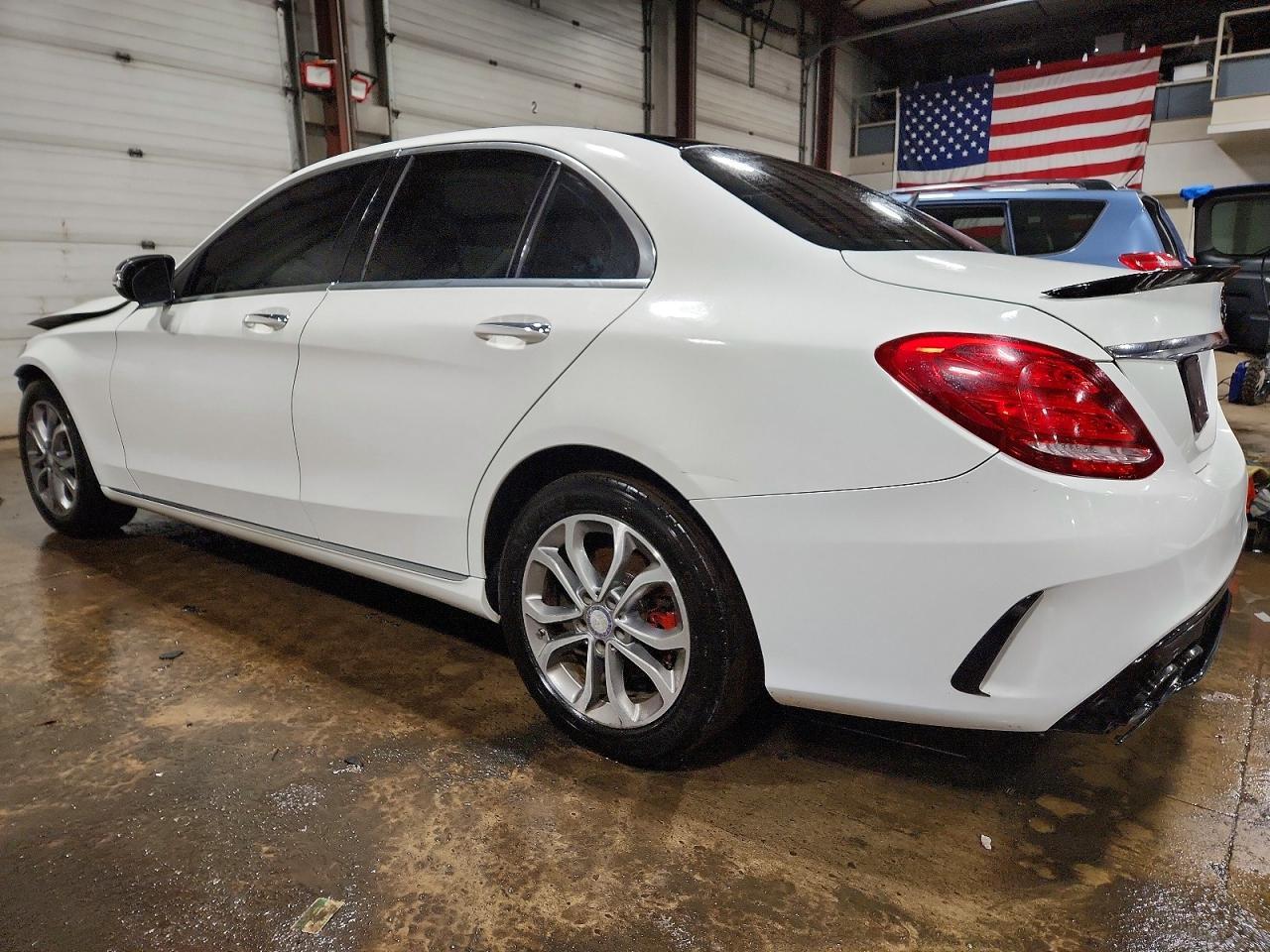 2015 Mercedes-Benz C 300 4Matic - Фото 2