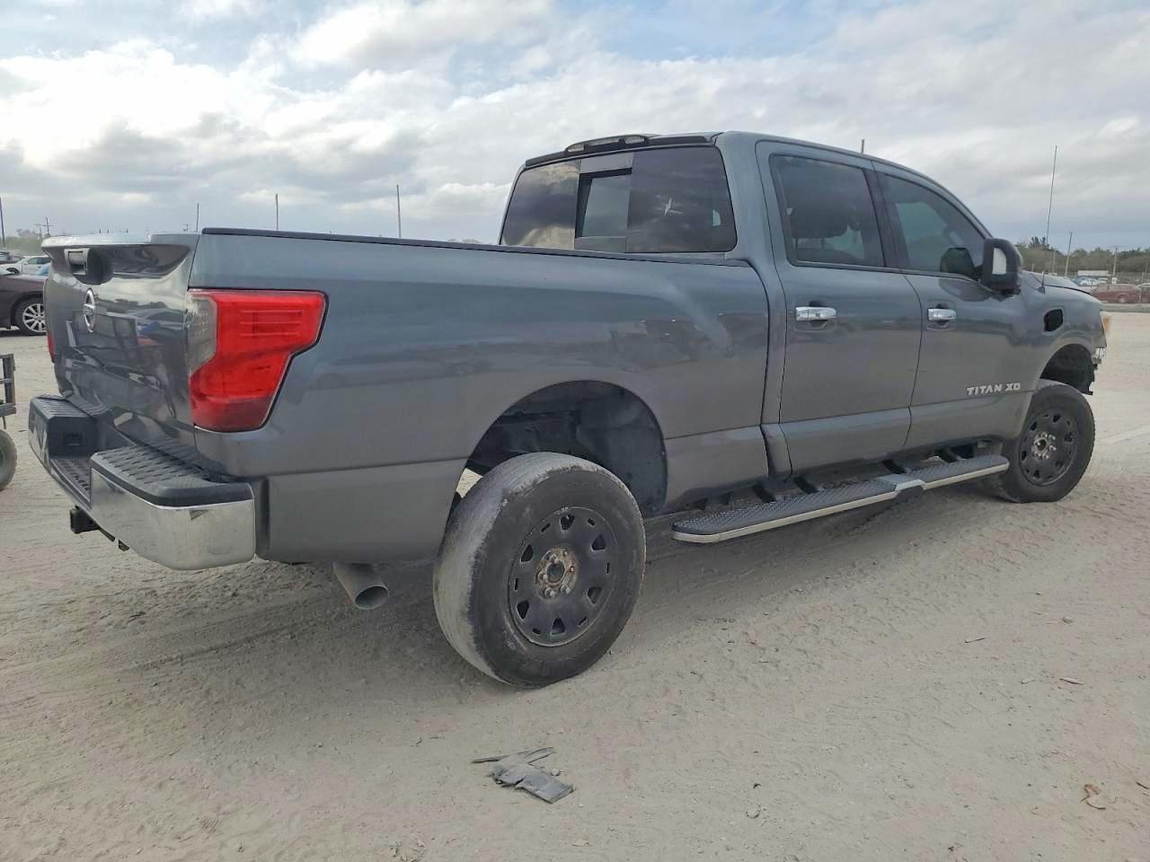 2016 Nissan Titan Xd S - Фото 3