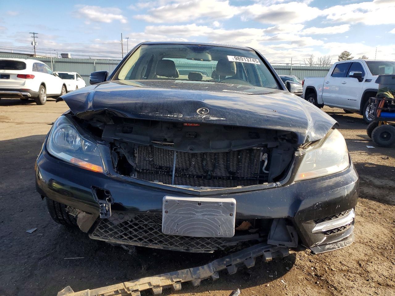 2014 Mercedes-Benz C 300 4Matic - Image 5