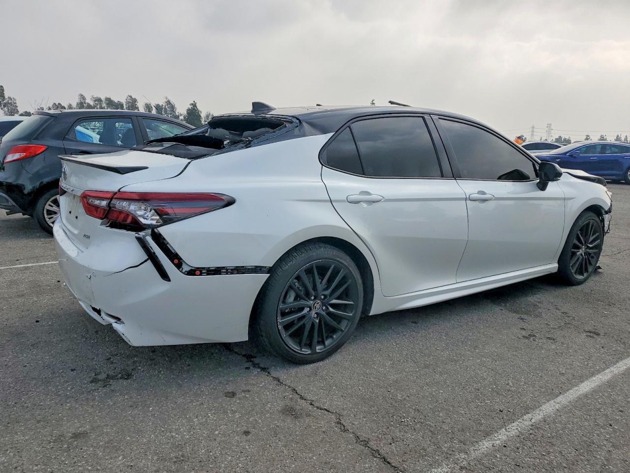 2022 Toyota Camry Trd - Фото 3