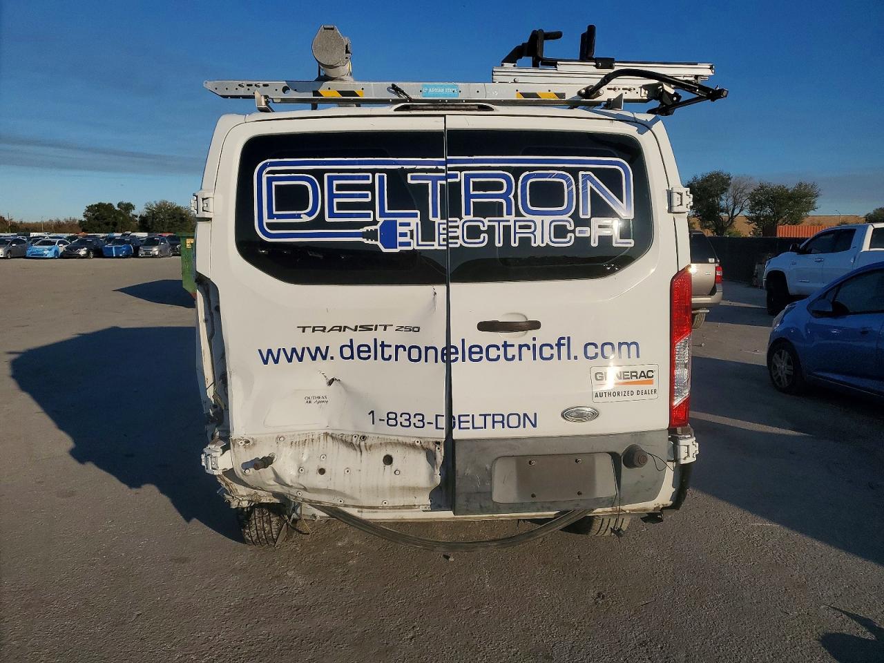 2015 Ford Transit T-250 Utility / Service Van - Фото 6