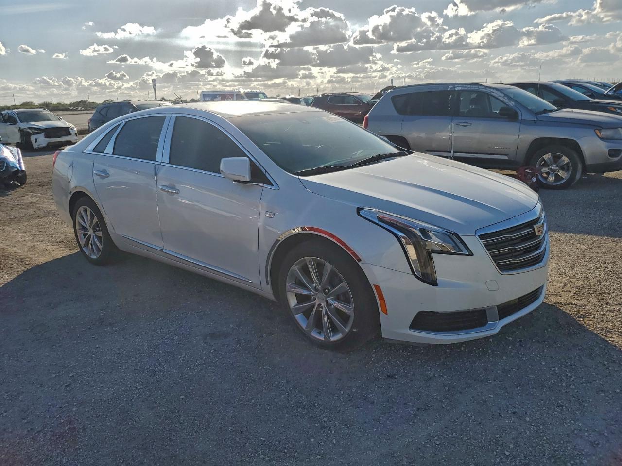 2018 Cadillac Xts - Фото 4