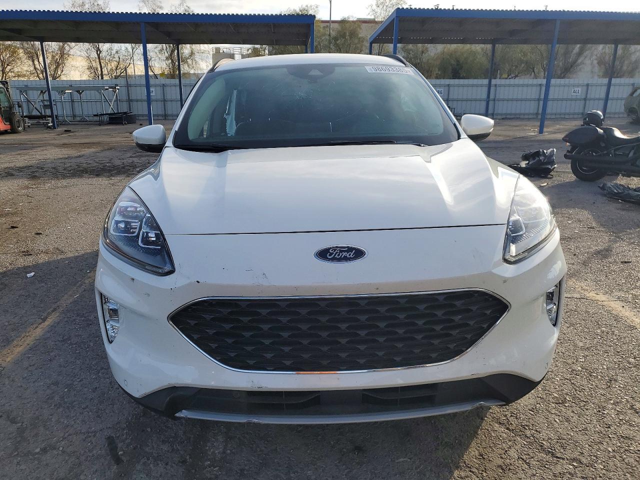 2020 Ford Escape Titanium - Фото 5