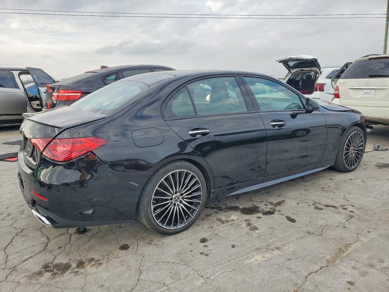 2024 Mercedes-Benz C 300 - Фото 3