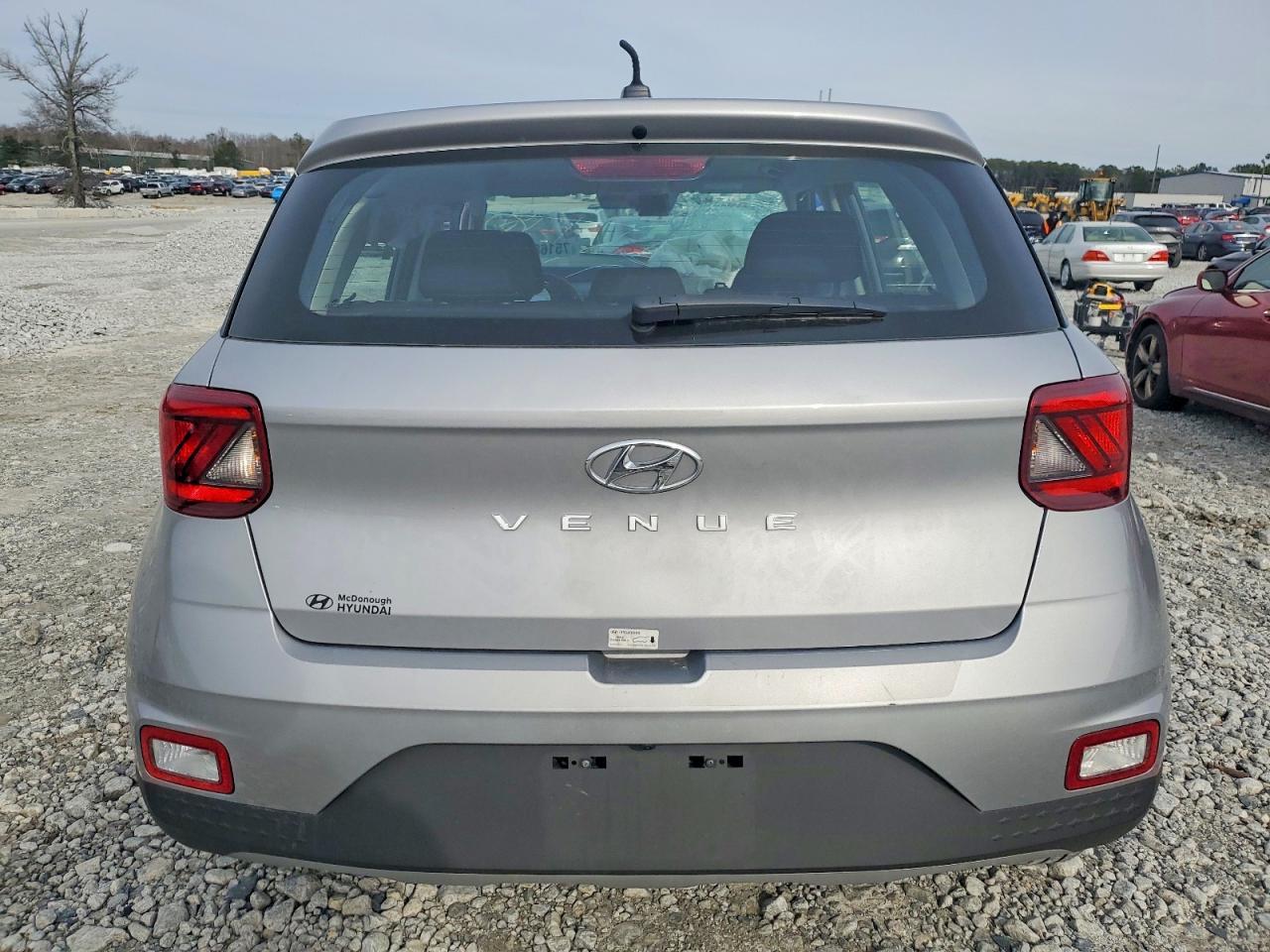 2025 Hyundai Venue Se - Image 6