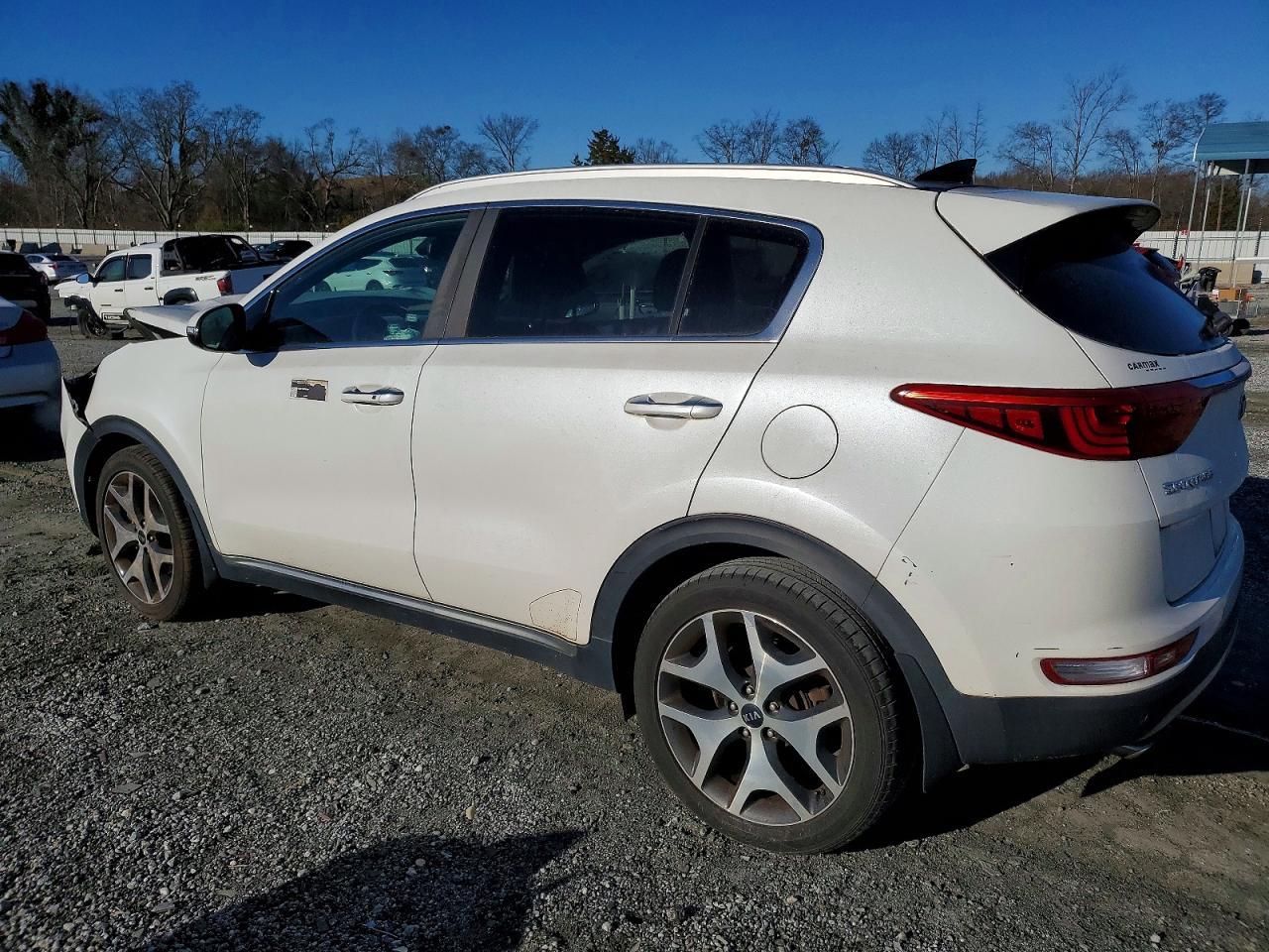2017 Kia Sportage - Image 2