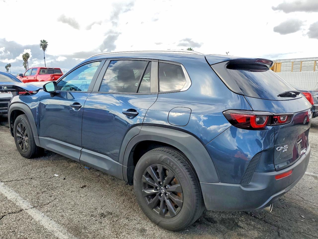 2023 Mazda Cx-50 Preferred Plus - Фото 2