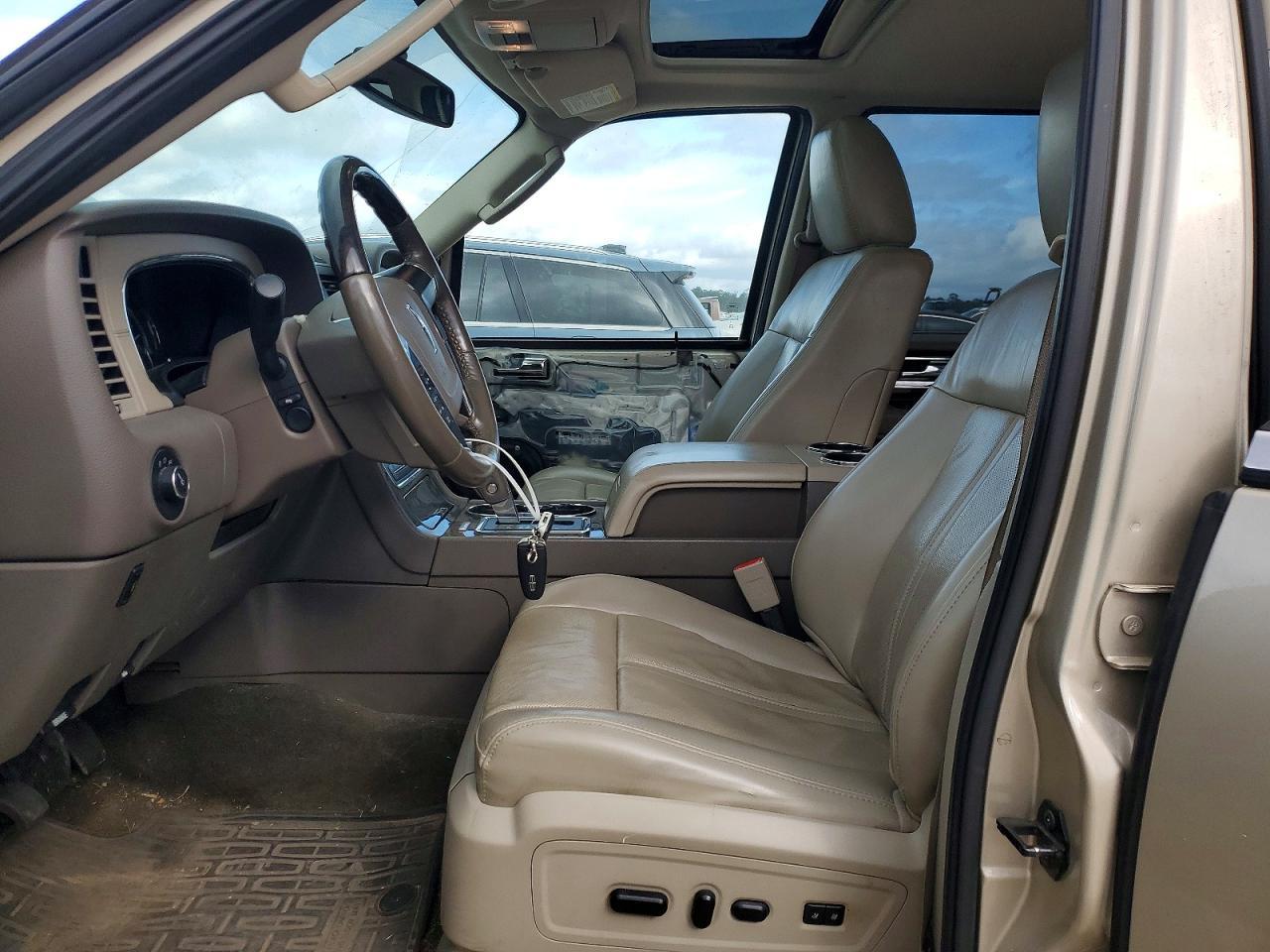 2017 Lincoln Navigator L Select - Image 7
