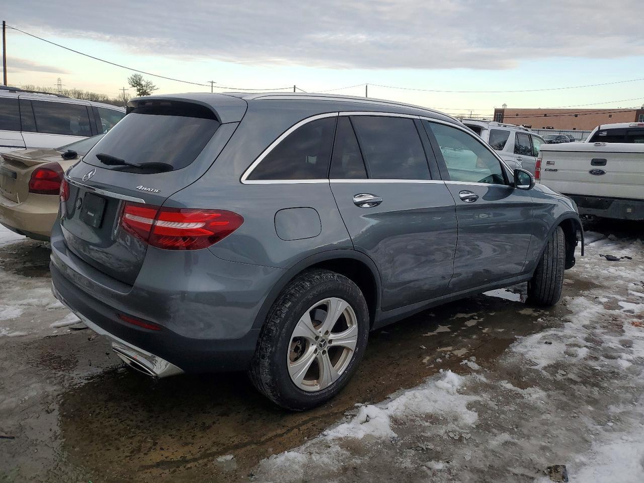 2018 Mercedes Benz Glc - Image 3