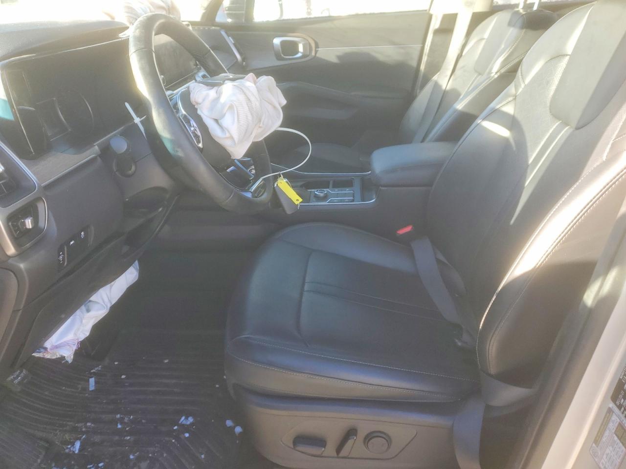 2022 Kia Sorento S - Image 7