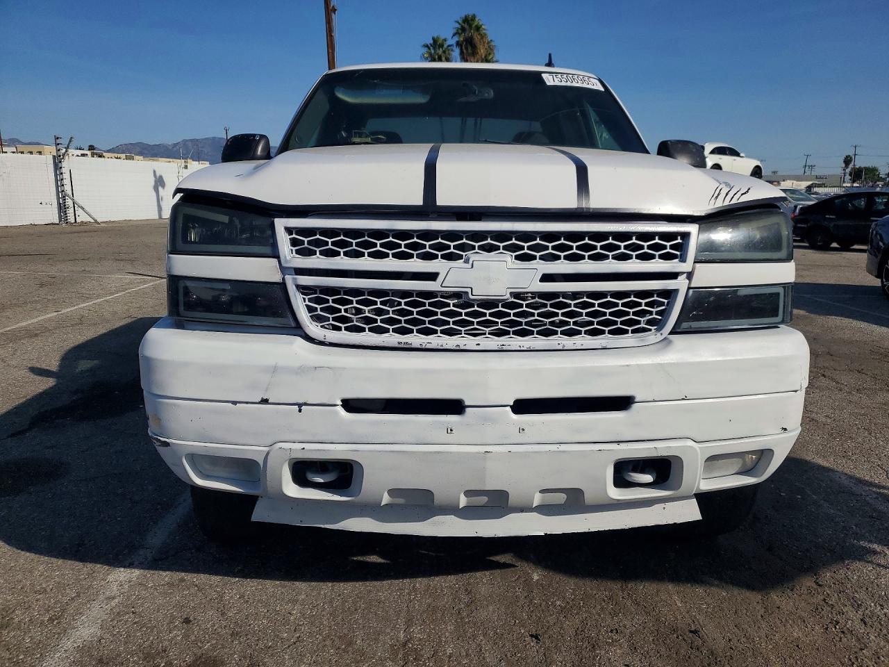 2007 Chevrolet Silverado C2500 Heavy Duty - Фото 5