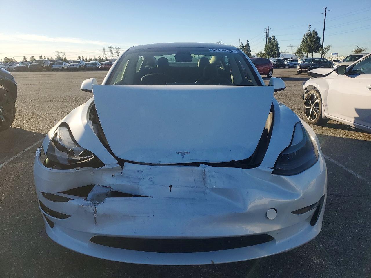 2023 Tesla Model 3 - Фото 5