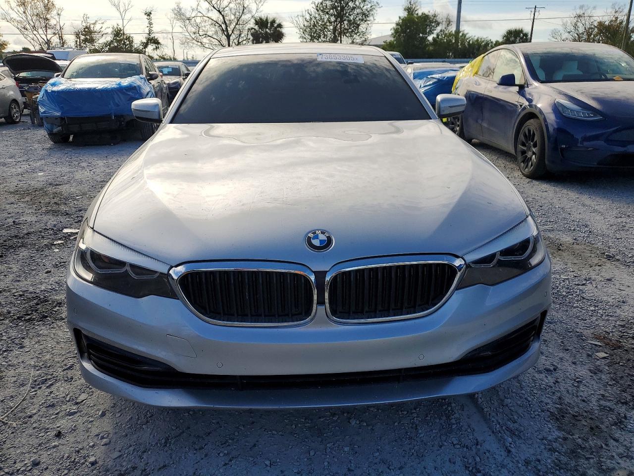 2017 BMW 530 Xi - Фото 5