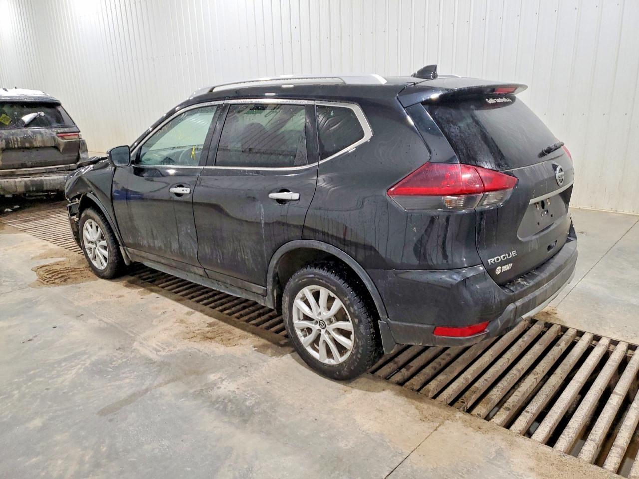 2019 Nissan Rogue S - Image 2