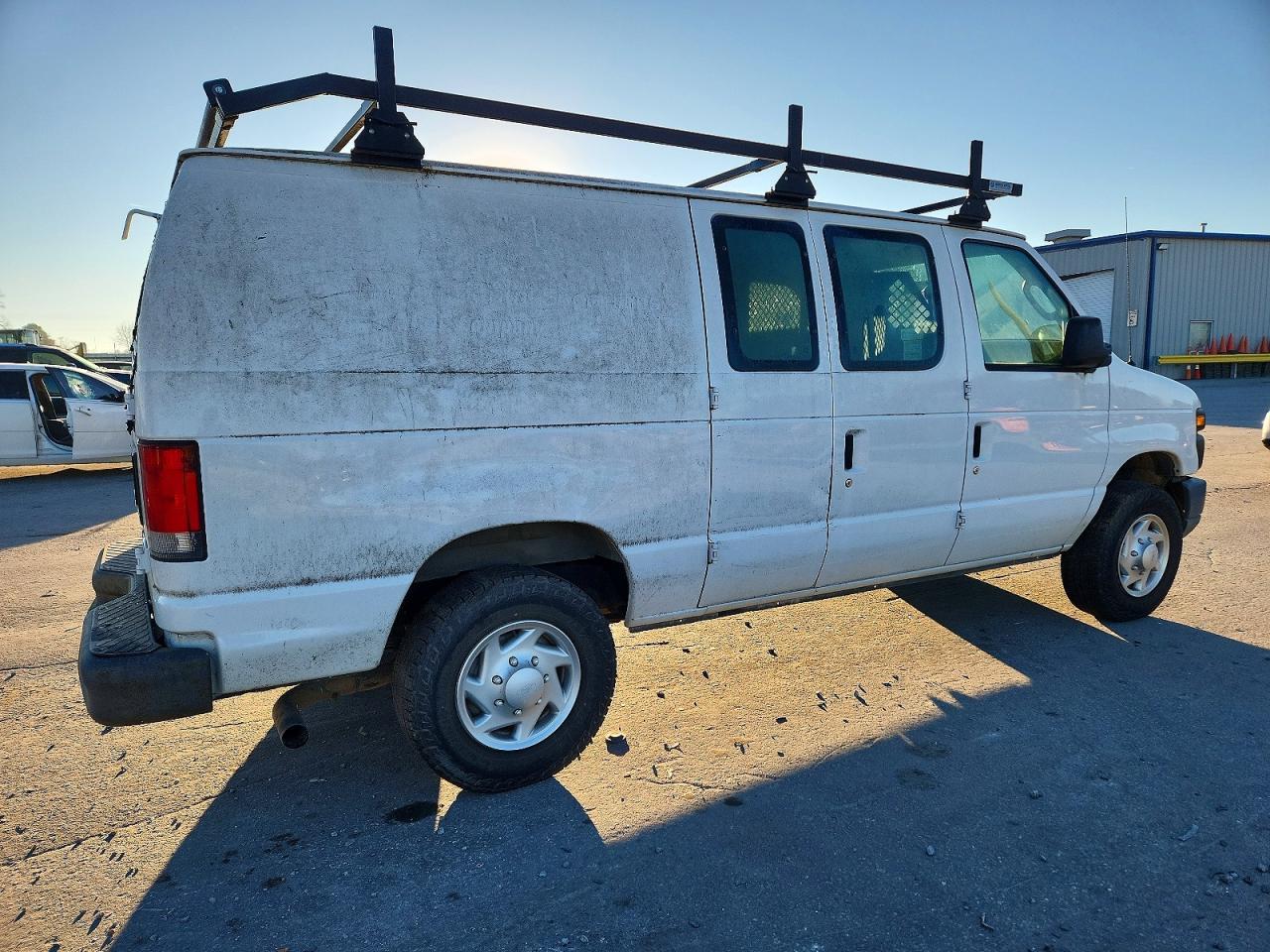 2013 Ford E350 - Фото 3
