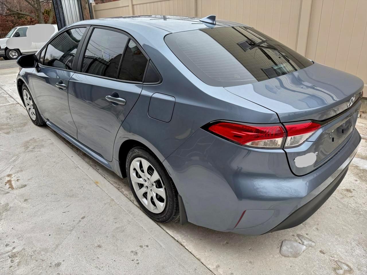 2025 Toyota Corolla Le - Фото 3