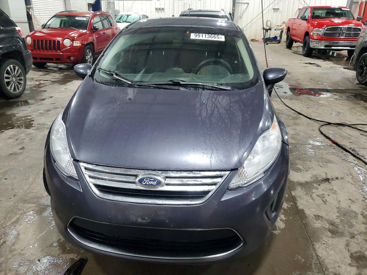 2012 Ford Fiesta Se - Фото 5