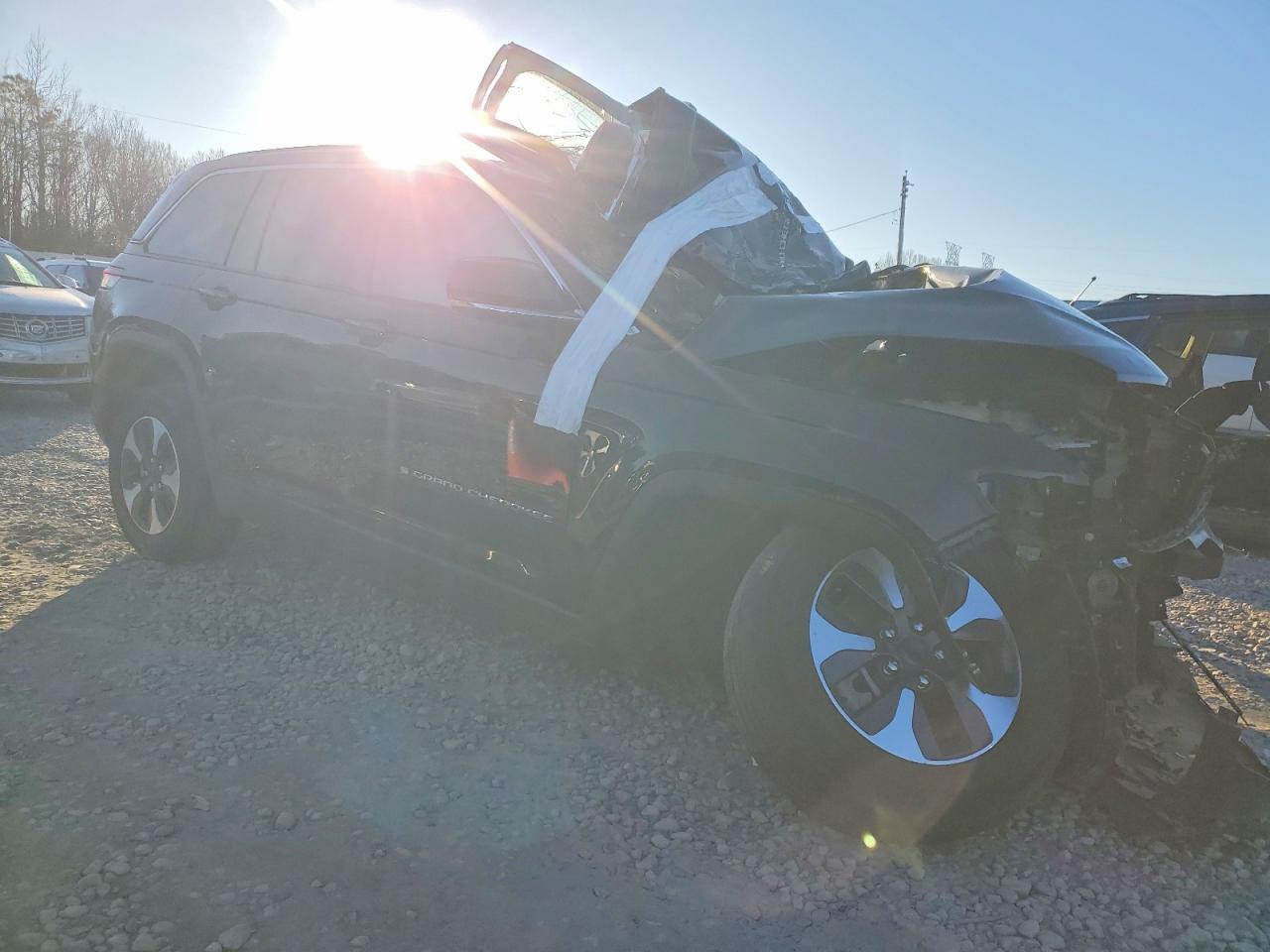 2023 Jeep Fgrand Cherokee - Image 4