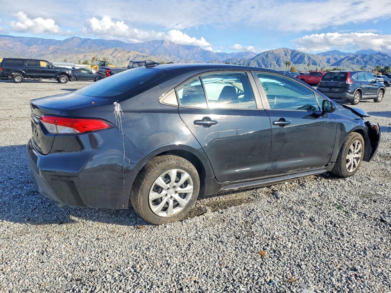 2020 Toyota Corolla Le - Фото 3