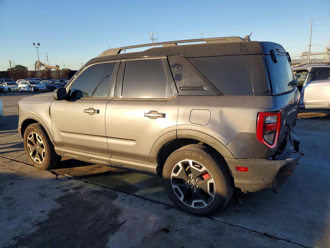 2021 Ford Bronco Sport Outer Banks - Фото 2