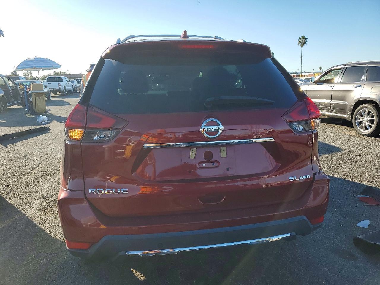 2019 Nissan Rogue S - Фото 6