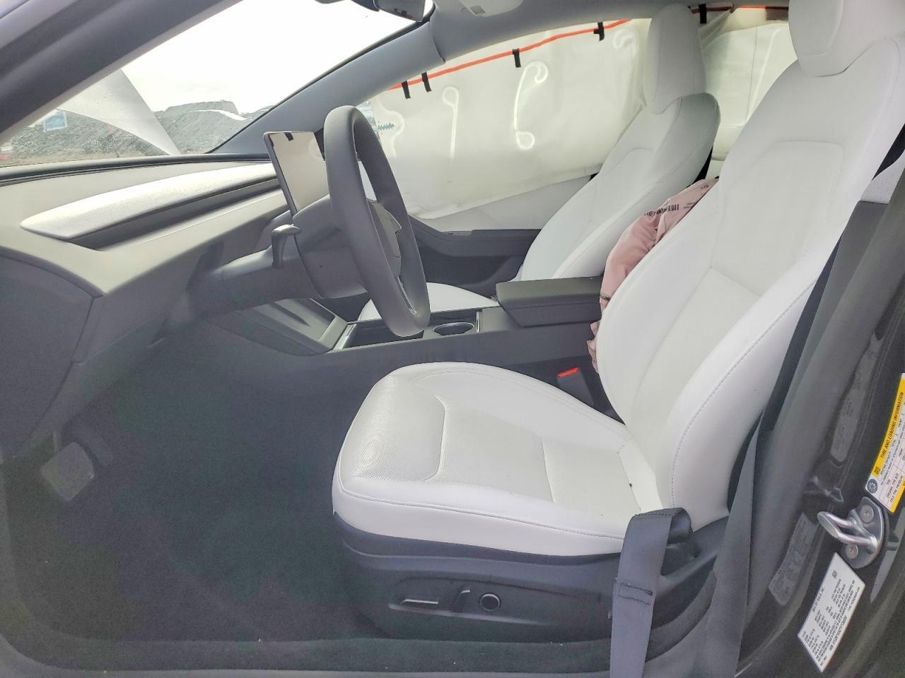 2026 Tesla Model 3 - Фото 7