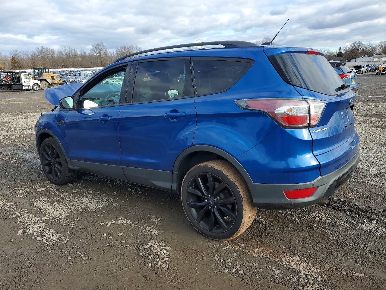 2017 Ford Escape Se - Фото 2
