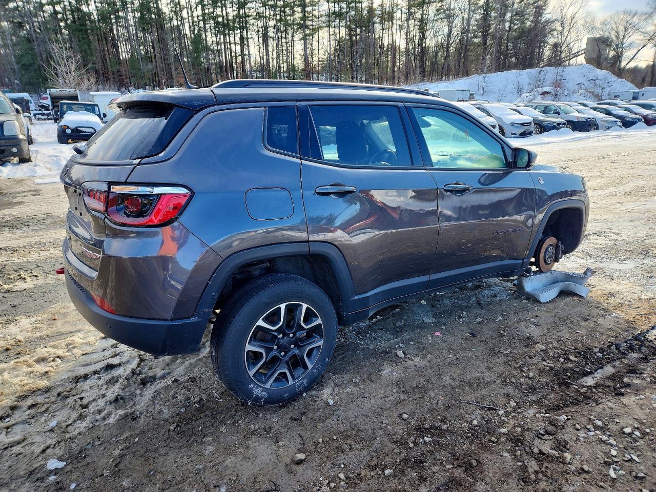 2021 Jeep Compass Trailhawk - Фото 3