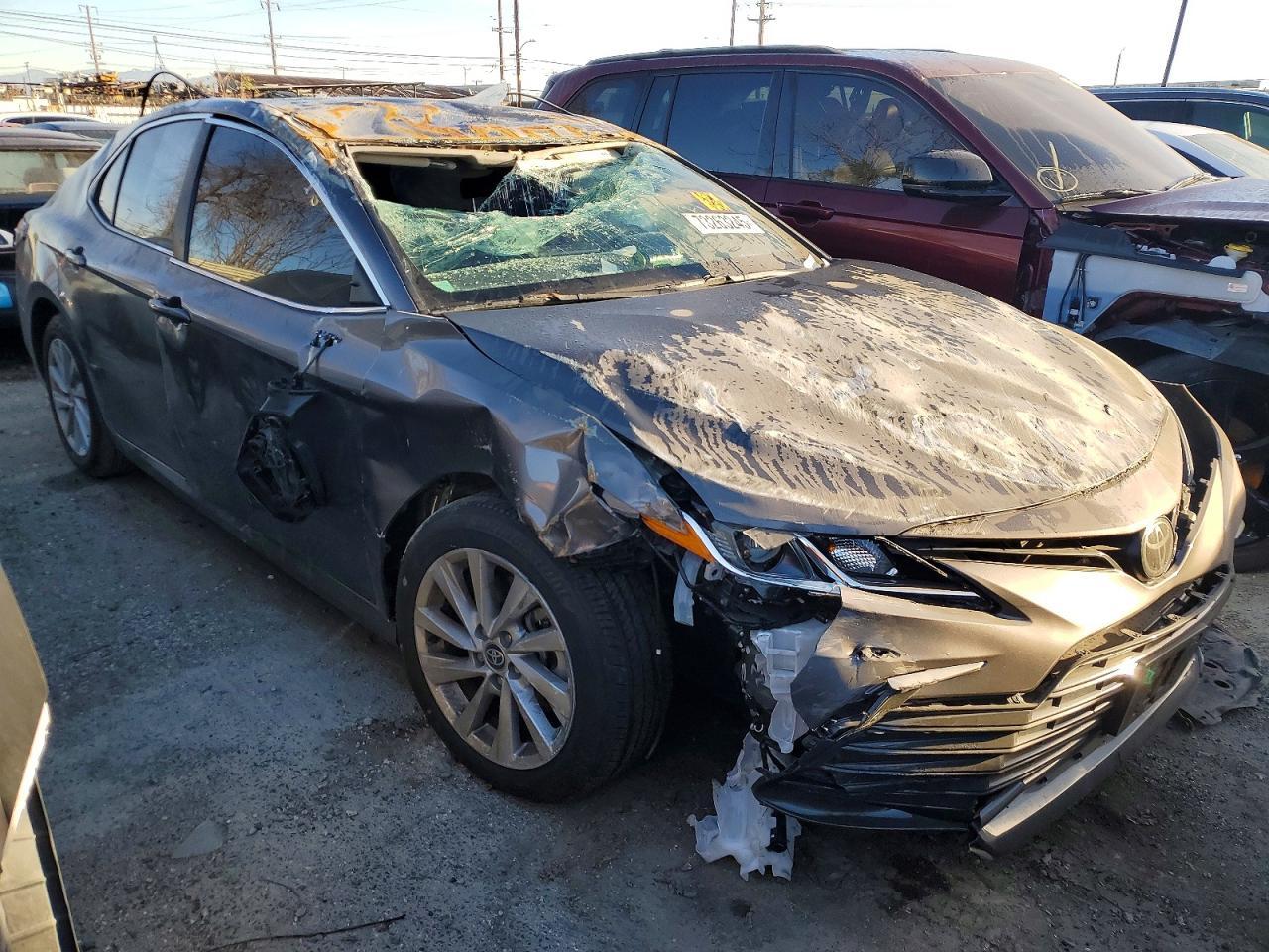 2023 Toyota Camry Le - Фото 4
