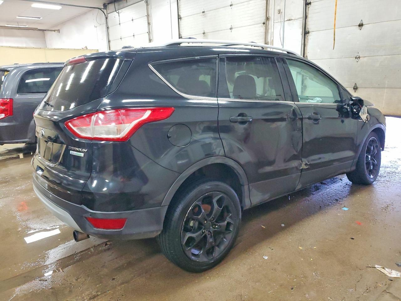 2013 Ford Escape Titanium - Фото 3