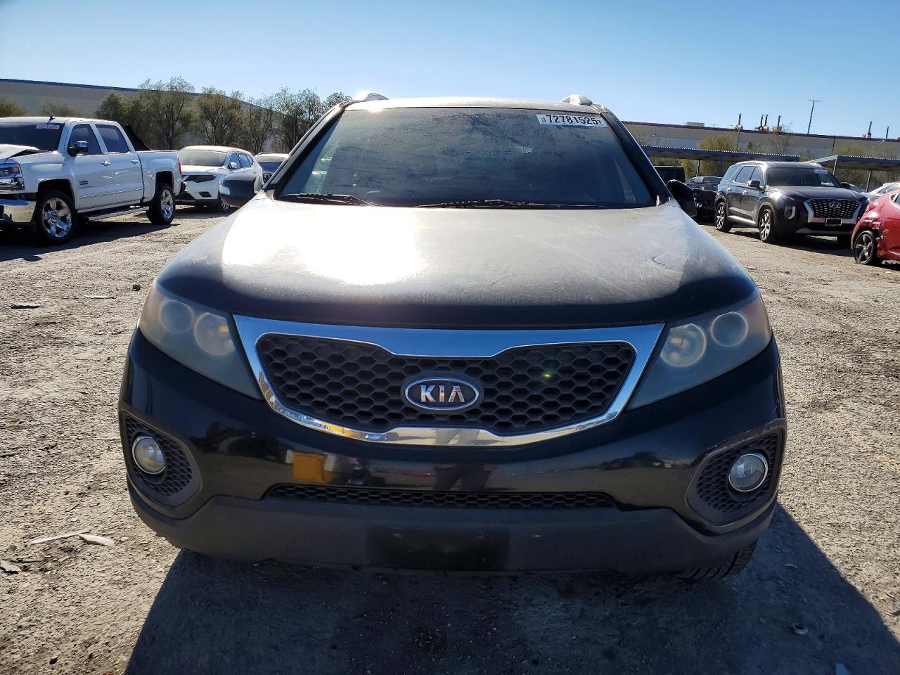 2011 Kia Sorento Base - Фото 5