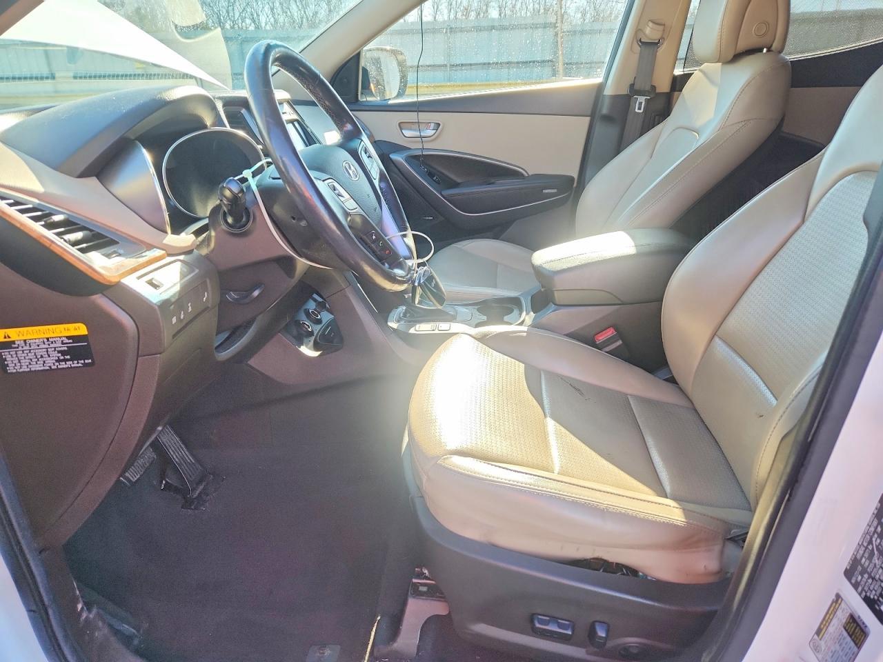 2014 Hyundai Santa Fe Sport 2.4L - Image 7
