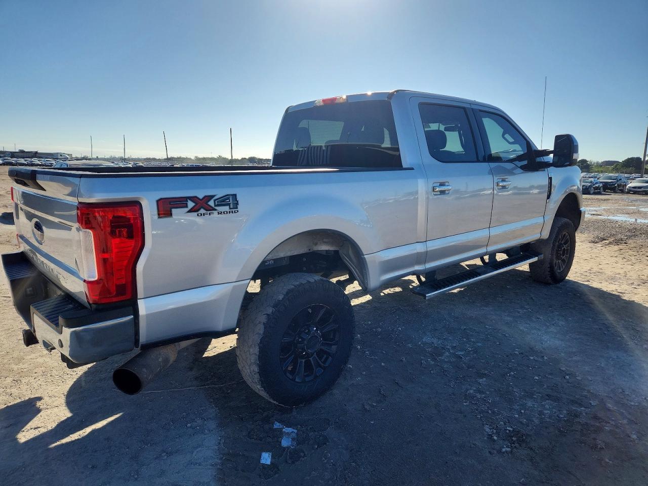 2019 Ford F250 Super Duty - Image 3