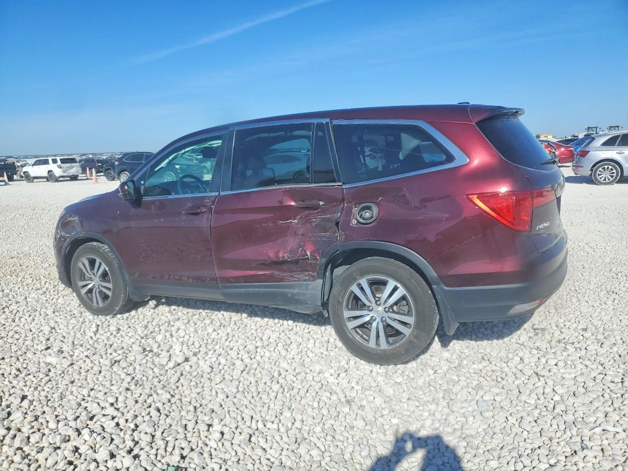 2016 Honda Pilot Ex - Image 2