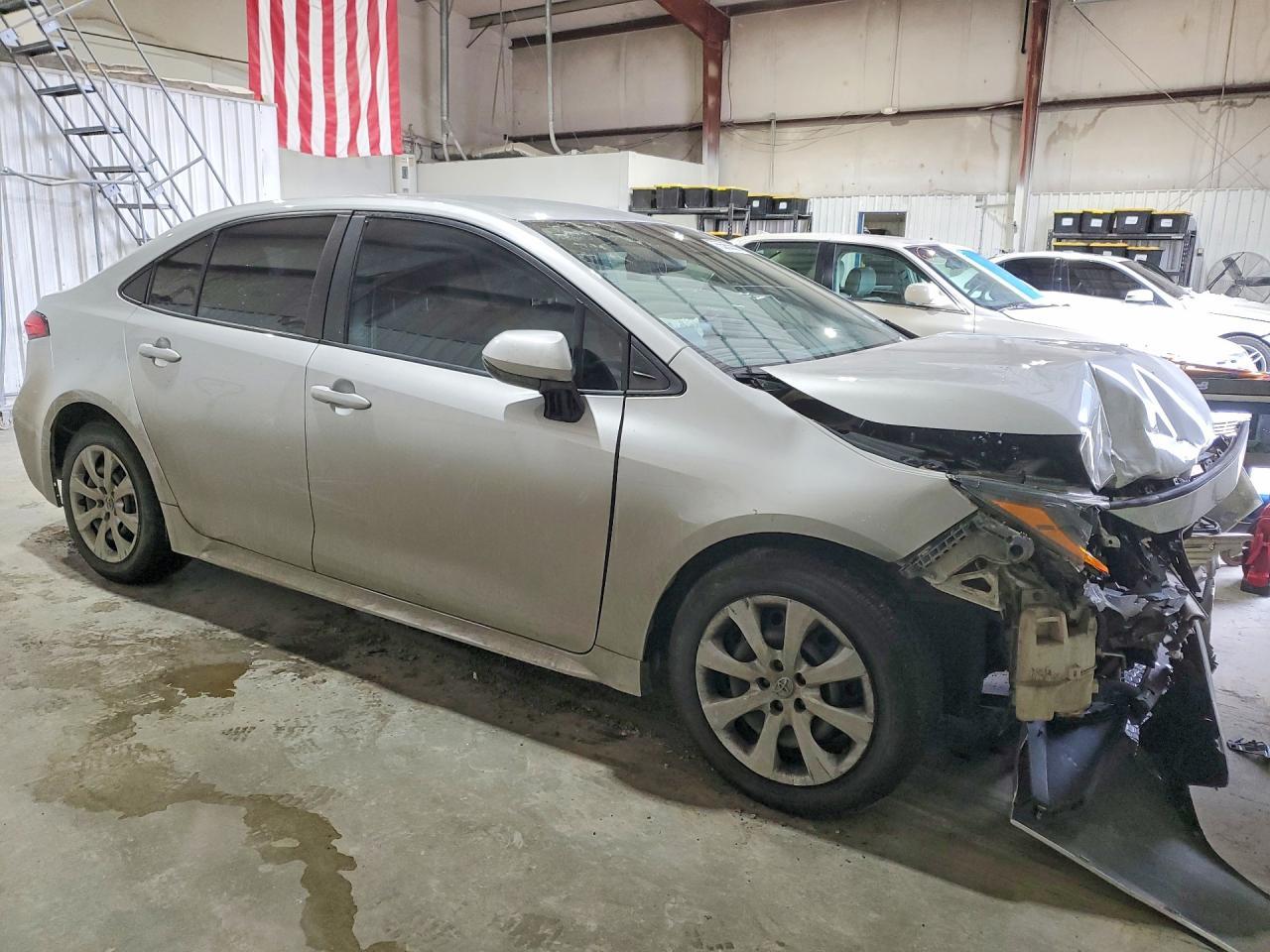 2021 Toyota Corolla Le - Фото 4