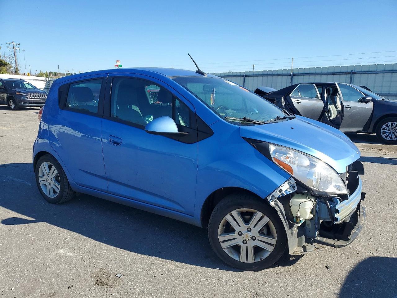 2014 Chevrolet Spark 1Lt - Image 4