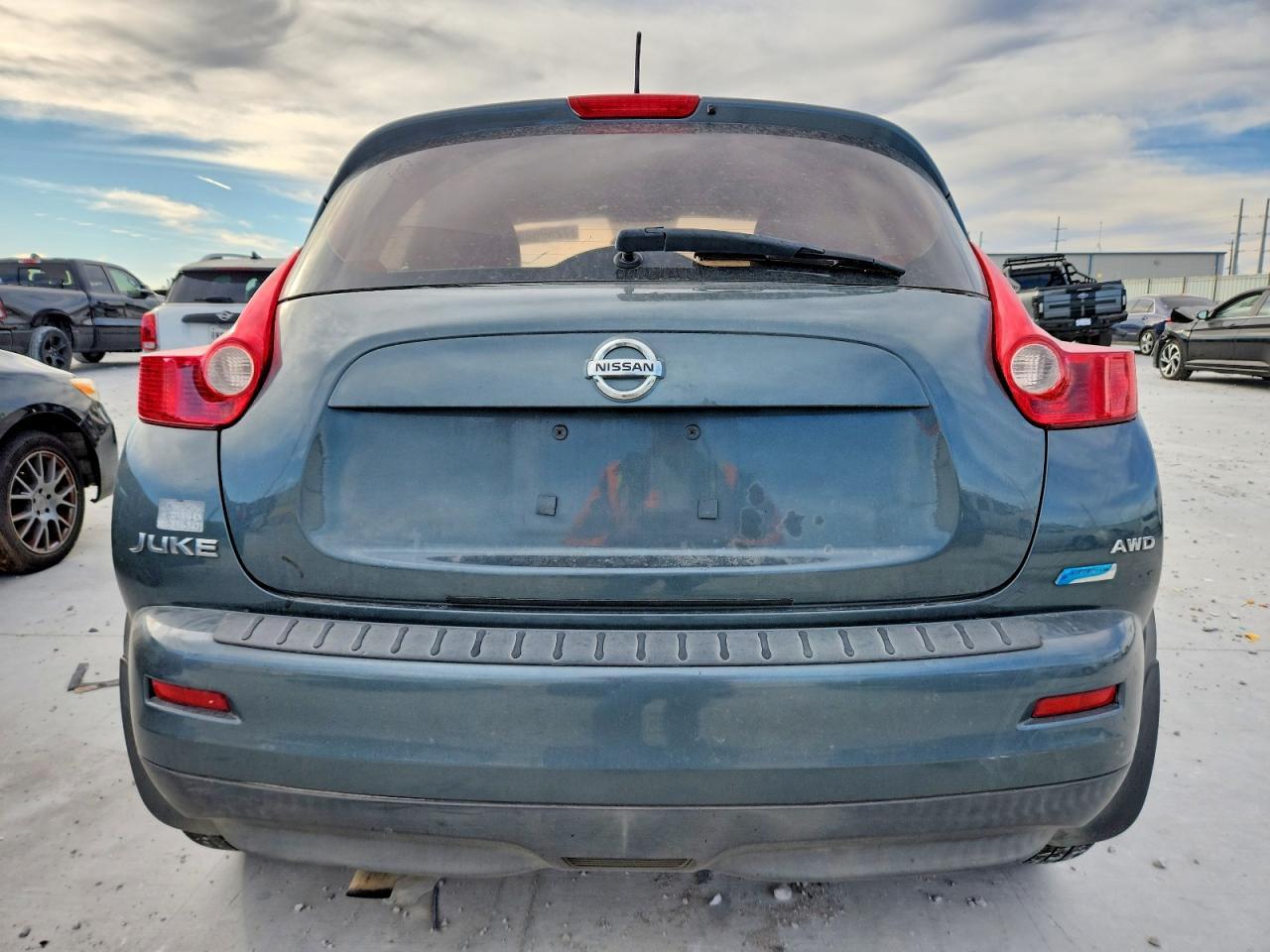 2014 Nissan Juke S - Image 6