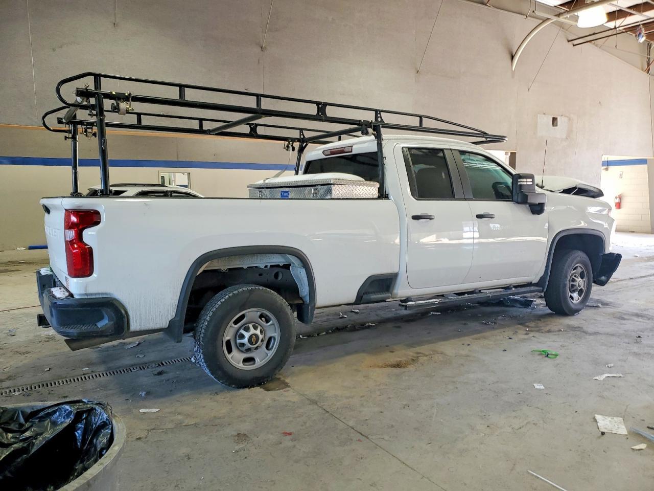 2023 Chevrolet Silverado C2500 Heavy Duty - Image 3
