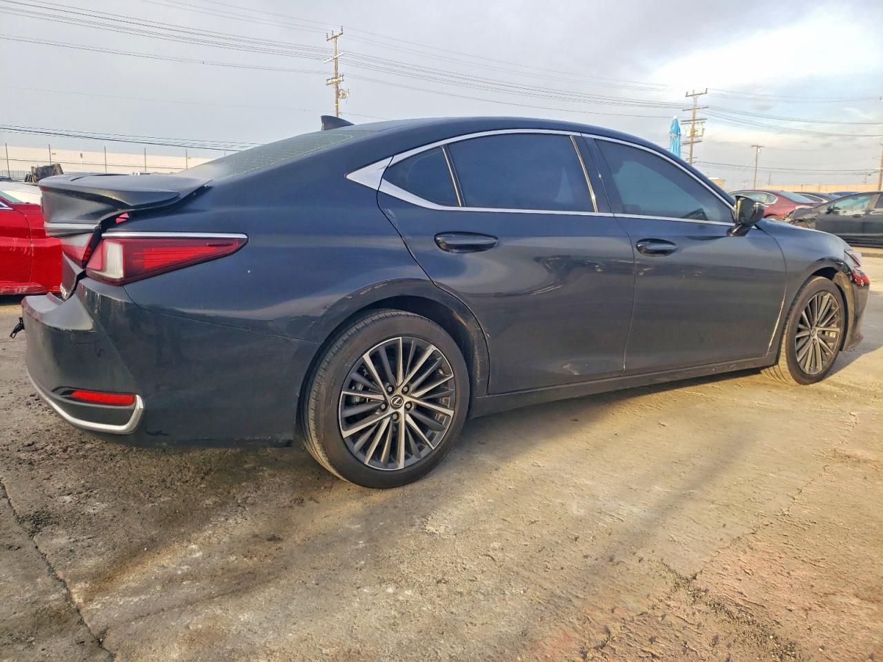 2024 Lexus Es 300H Base - Image 3