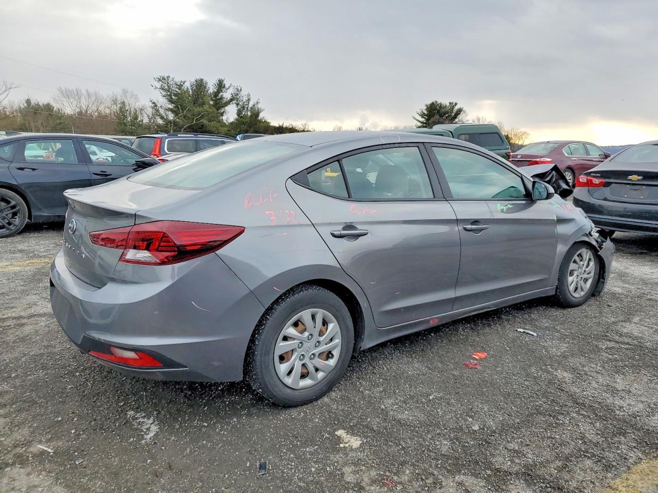 2020 Hyundai Elantra Se - Фото 3