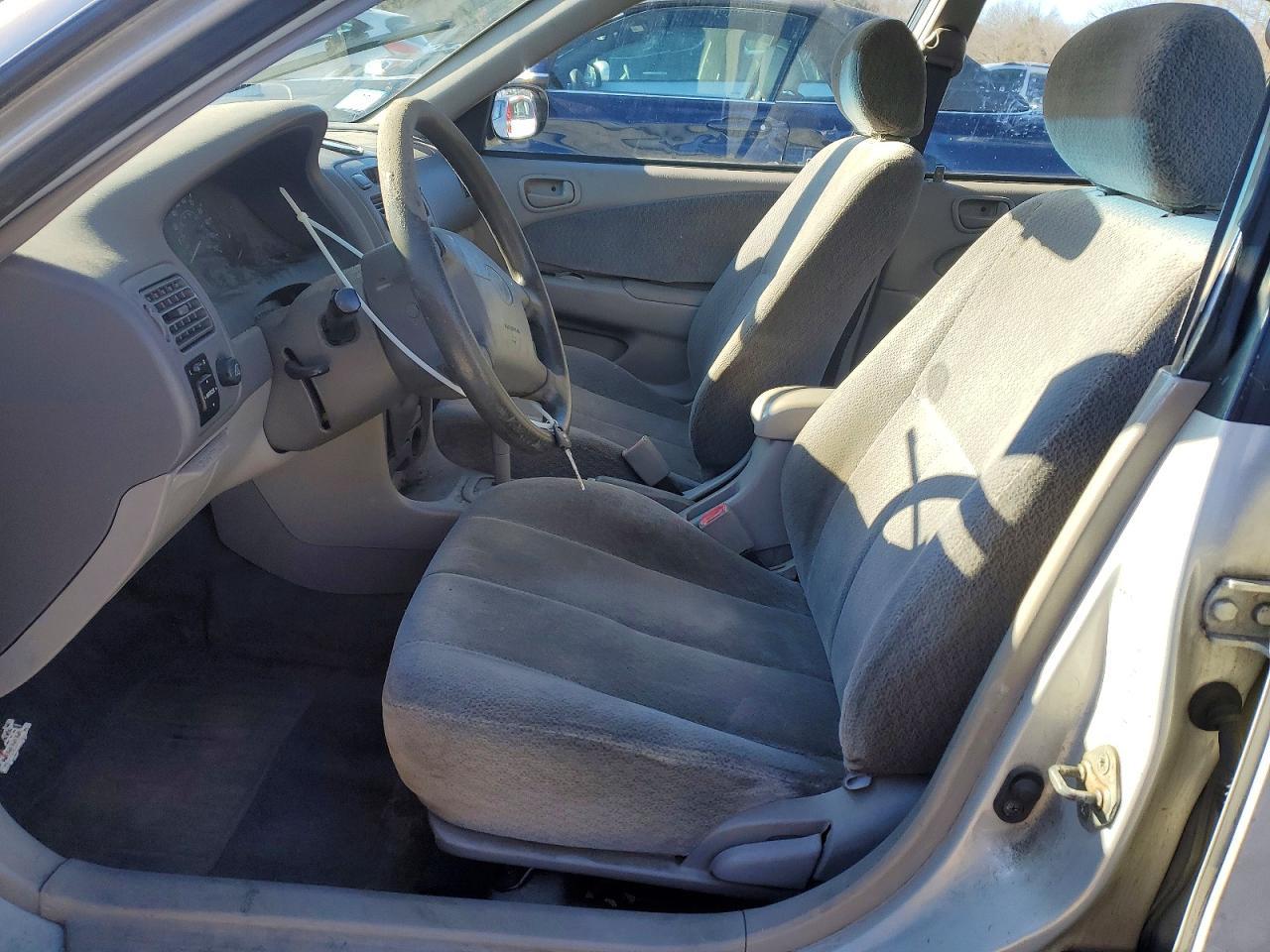 2001 Toyota Corolla Ce - Image 7
