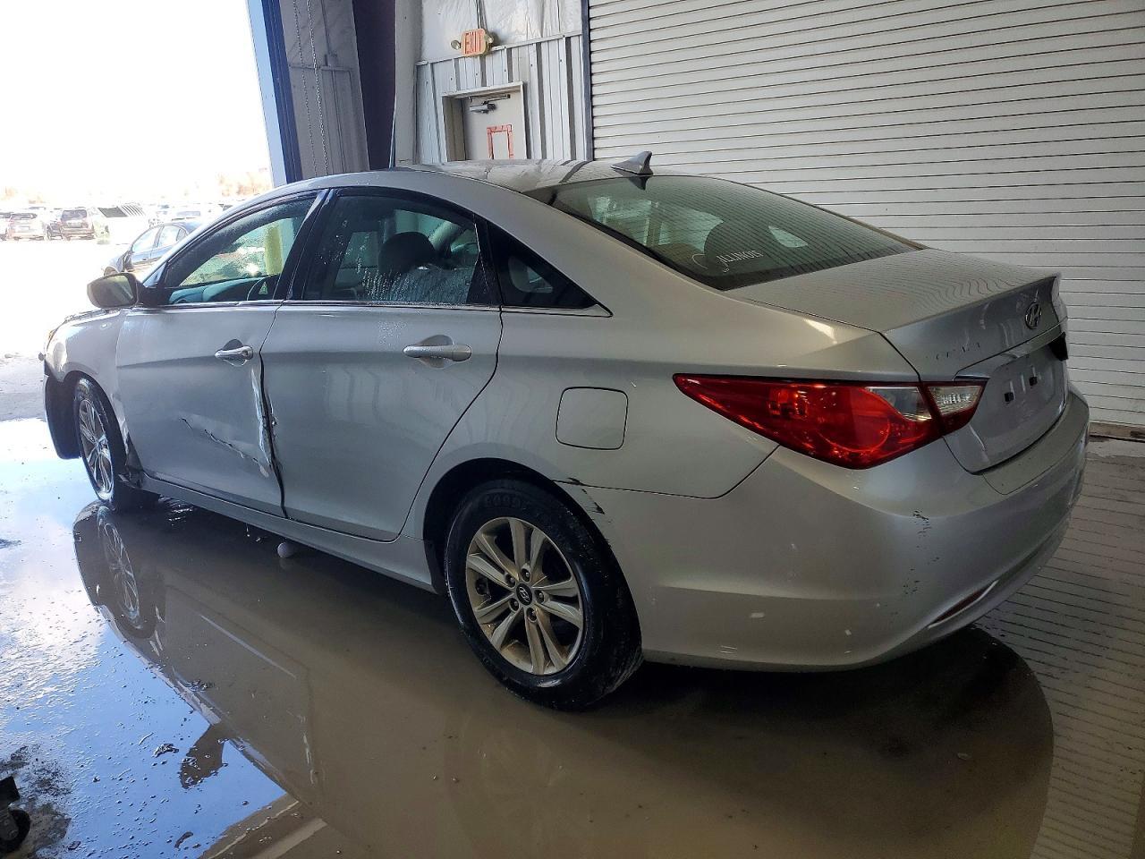 2011 Hyundai Sonata Gls - Фото 2