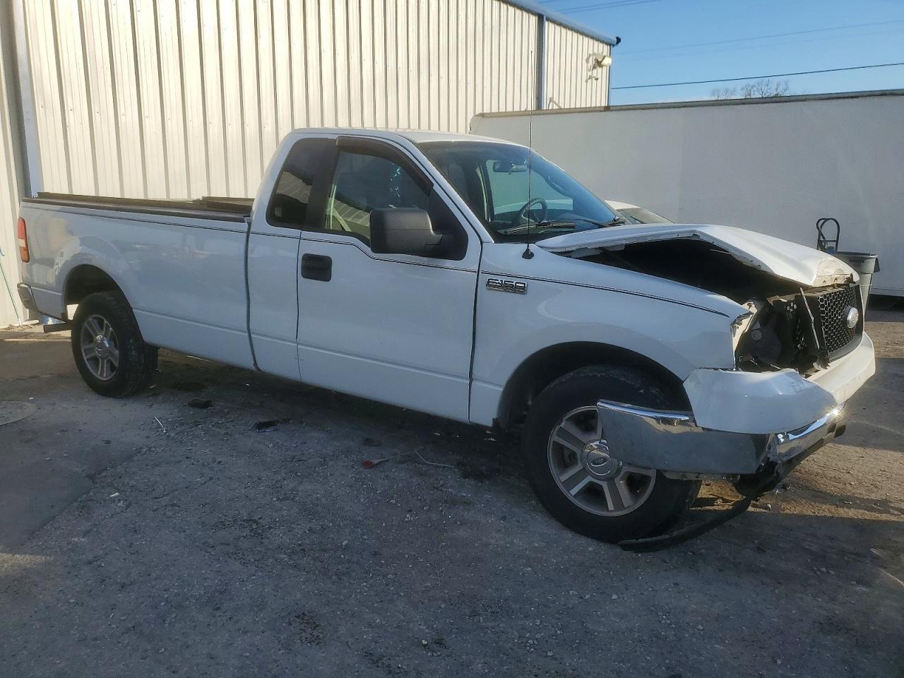 2006 Ford F150 - Image 4