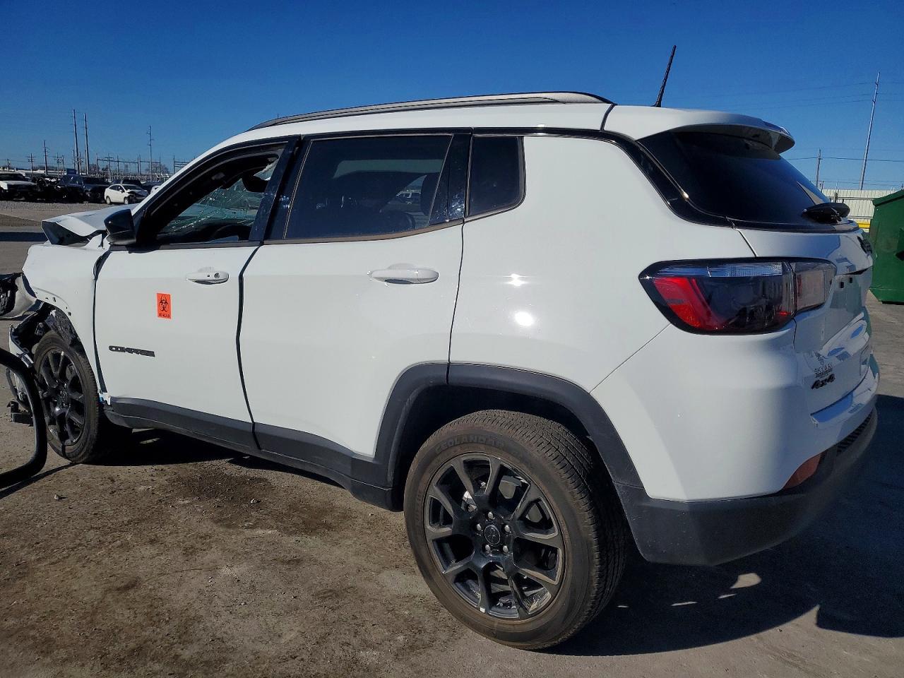2025 Jeep Compass Latitude - Фото 2
