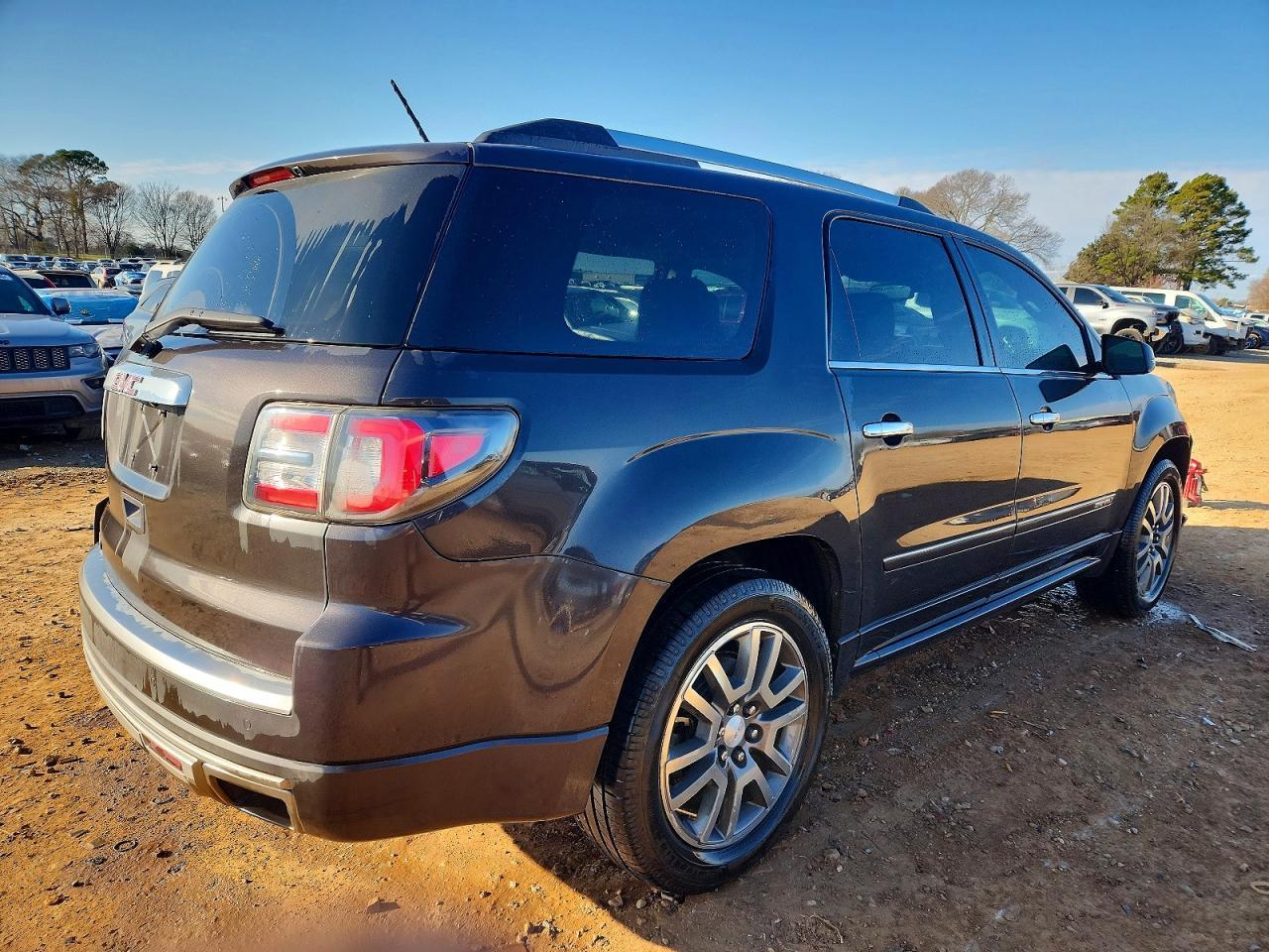 2015 GMC Acadia Denali - Фото 3