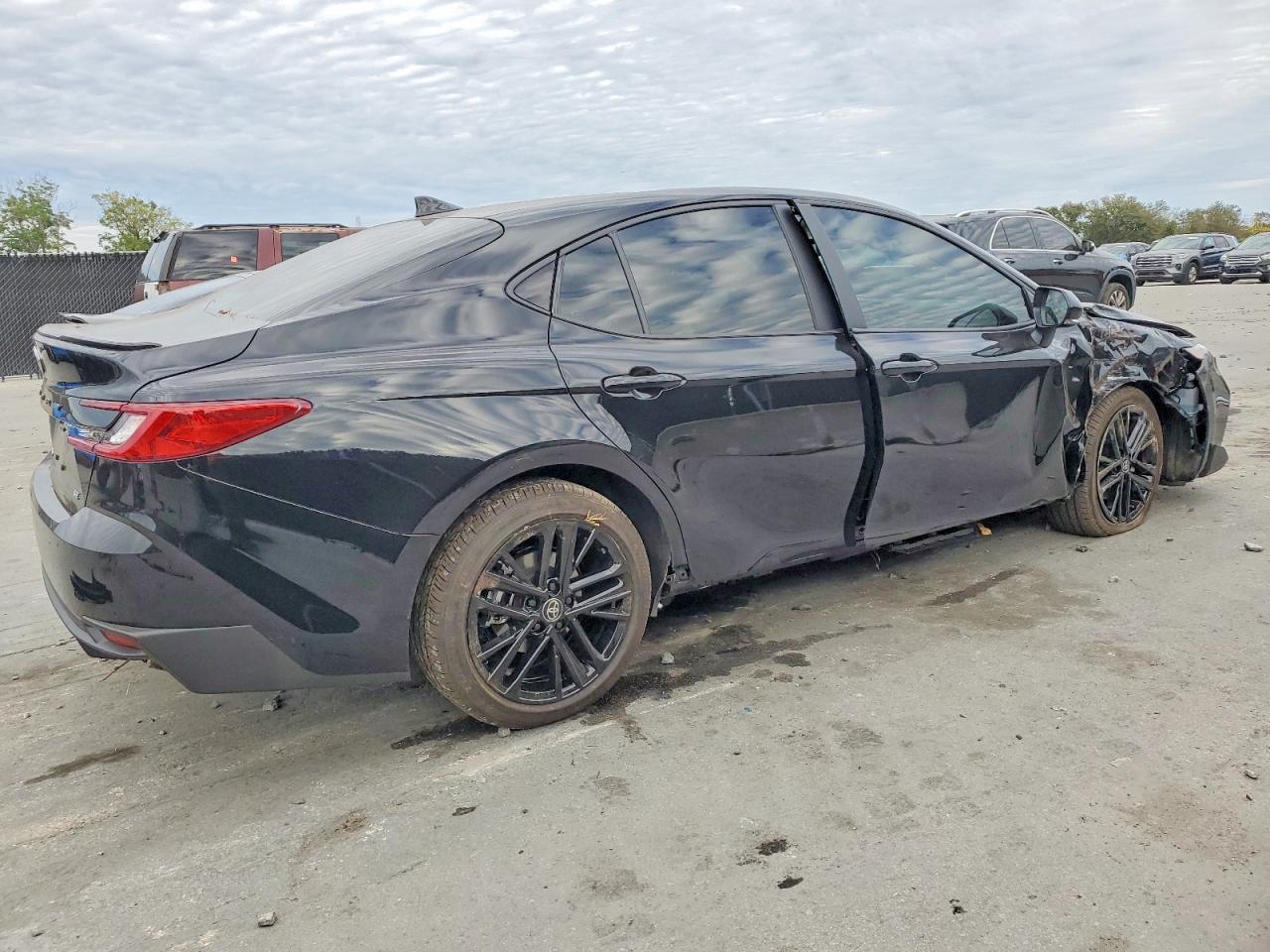 2026 Toyota Camry Xse - Фото 3