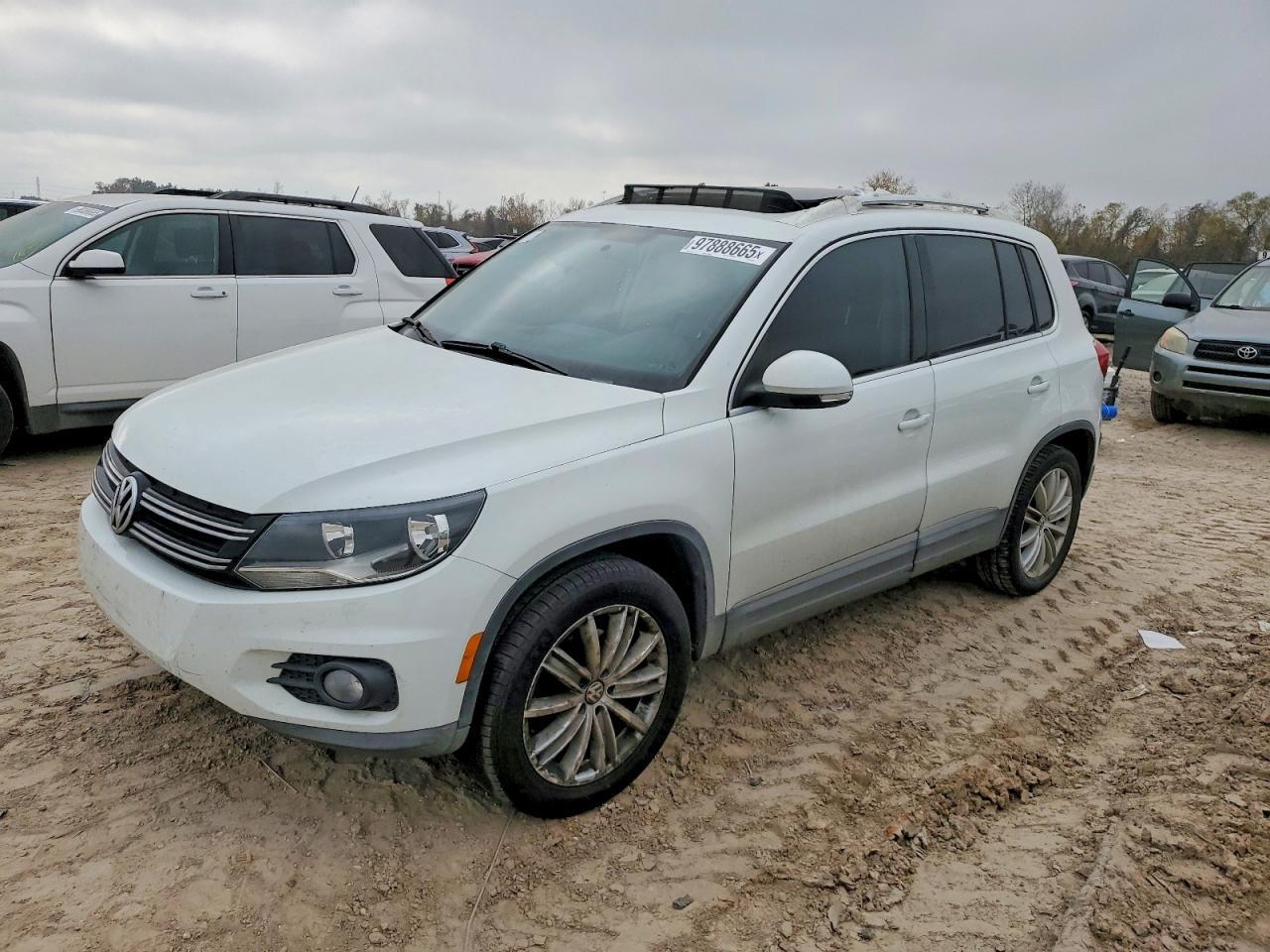 2014 Volkswagen Tiguan S
