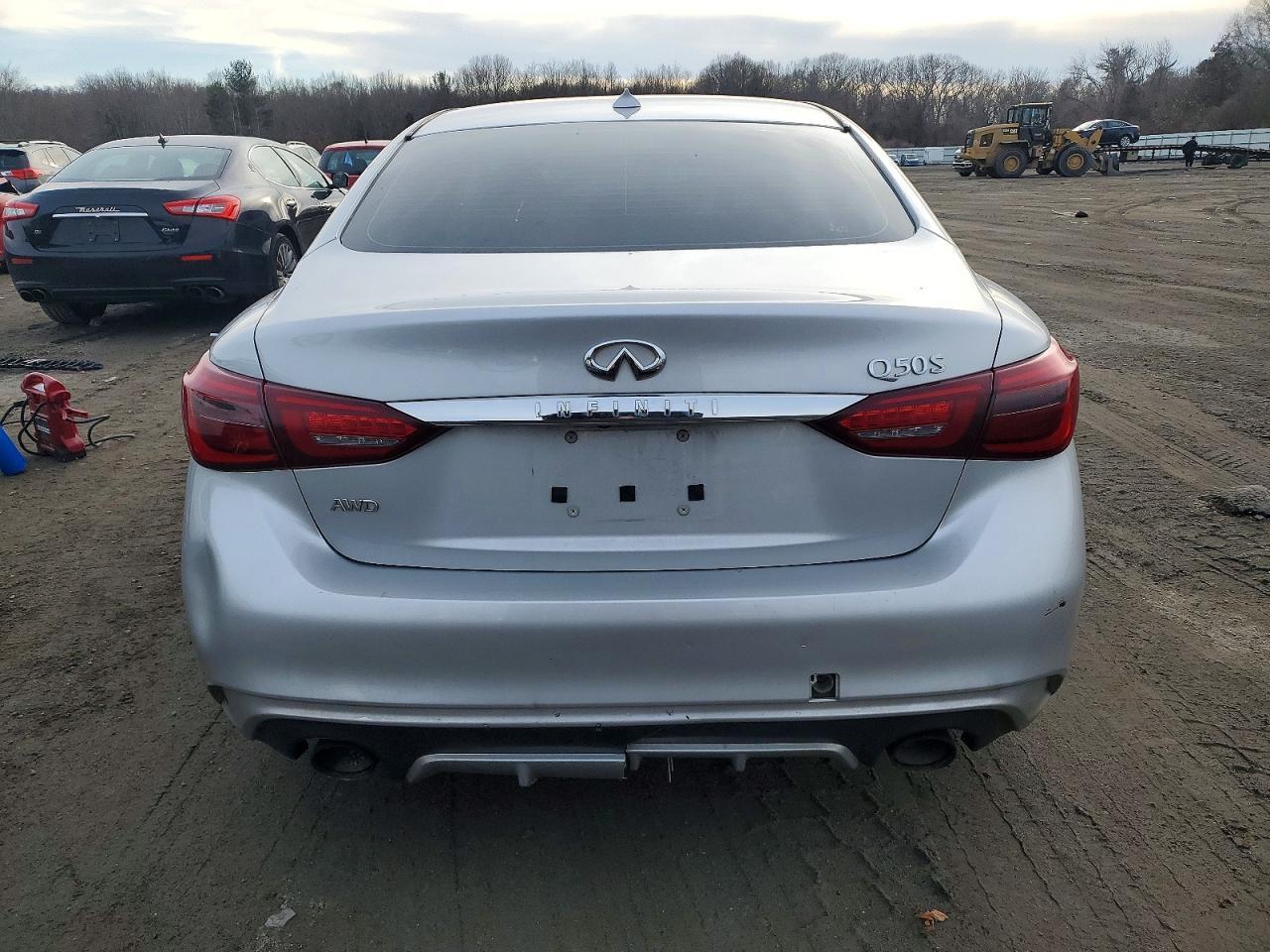 2018 Infiniti Q50 Luxe - Image 6